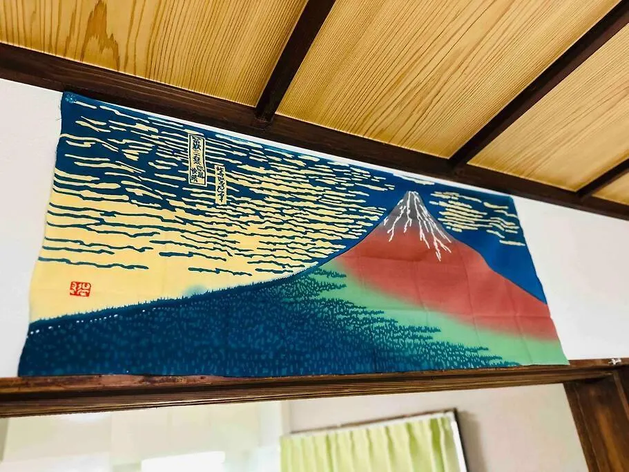 205Gblhouse,黒門市場がすぐ目の前,徒歩30秒,大阪人気の観光エリアへ徒歩圏内道頓堀徒歩7分,南海難波駅徒歩6分